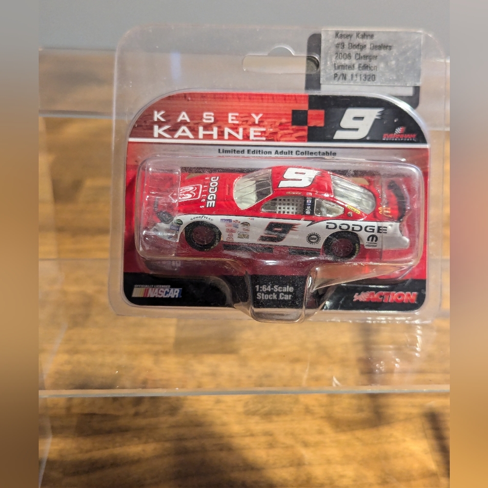 2006 Action 1:64 #9 Kasey Kahne Dodge Dealers Charger Limited Edition (NEW)